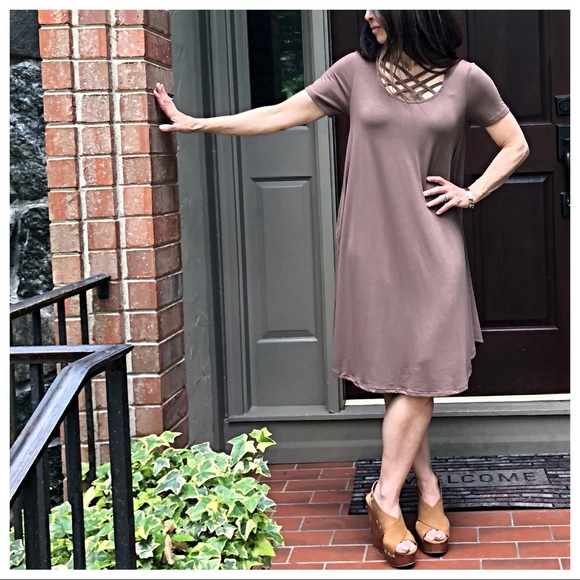 Mocha Triple lattice side pocket swing dress - Picture 2 of 8